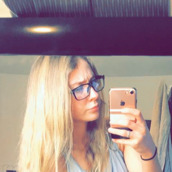 Accessory Glasses (non-prescription) - Picture 3 of 3